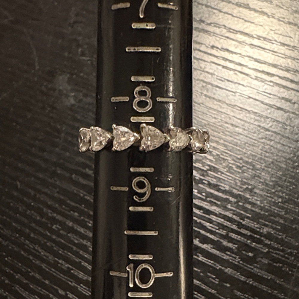 Pandora ring band of hearts women’s size 8 1/2